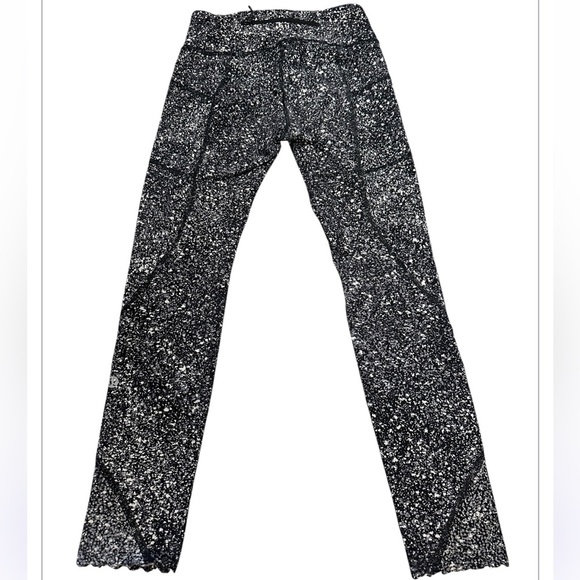 Lululemon🍋 Black and White Speckled Leggings Size 4 / 23” Inseam W/pockets - Picture 6 of 7